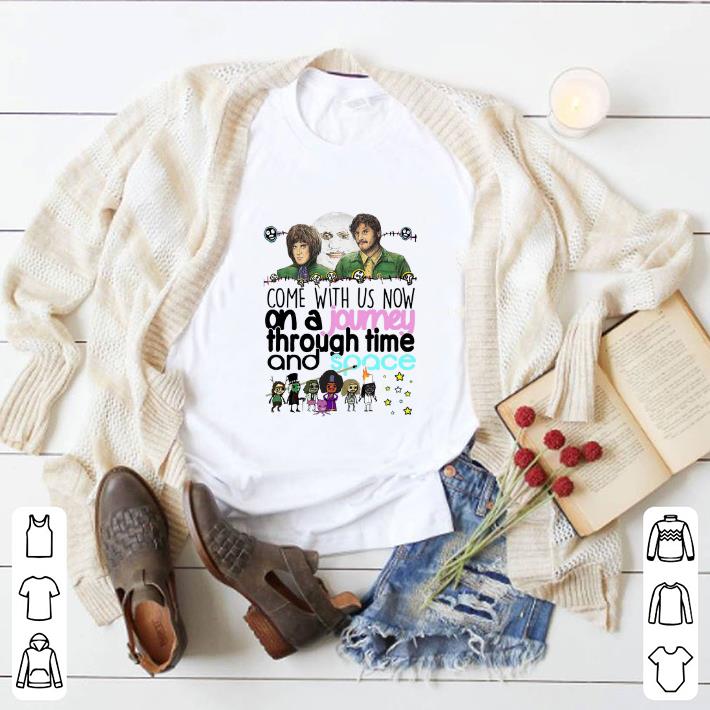 Top The Mighty Boosh Come with us now an a journey through time shirt